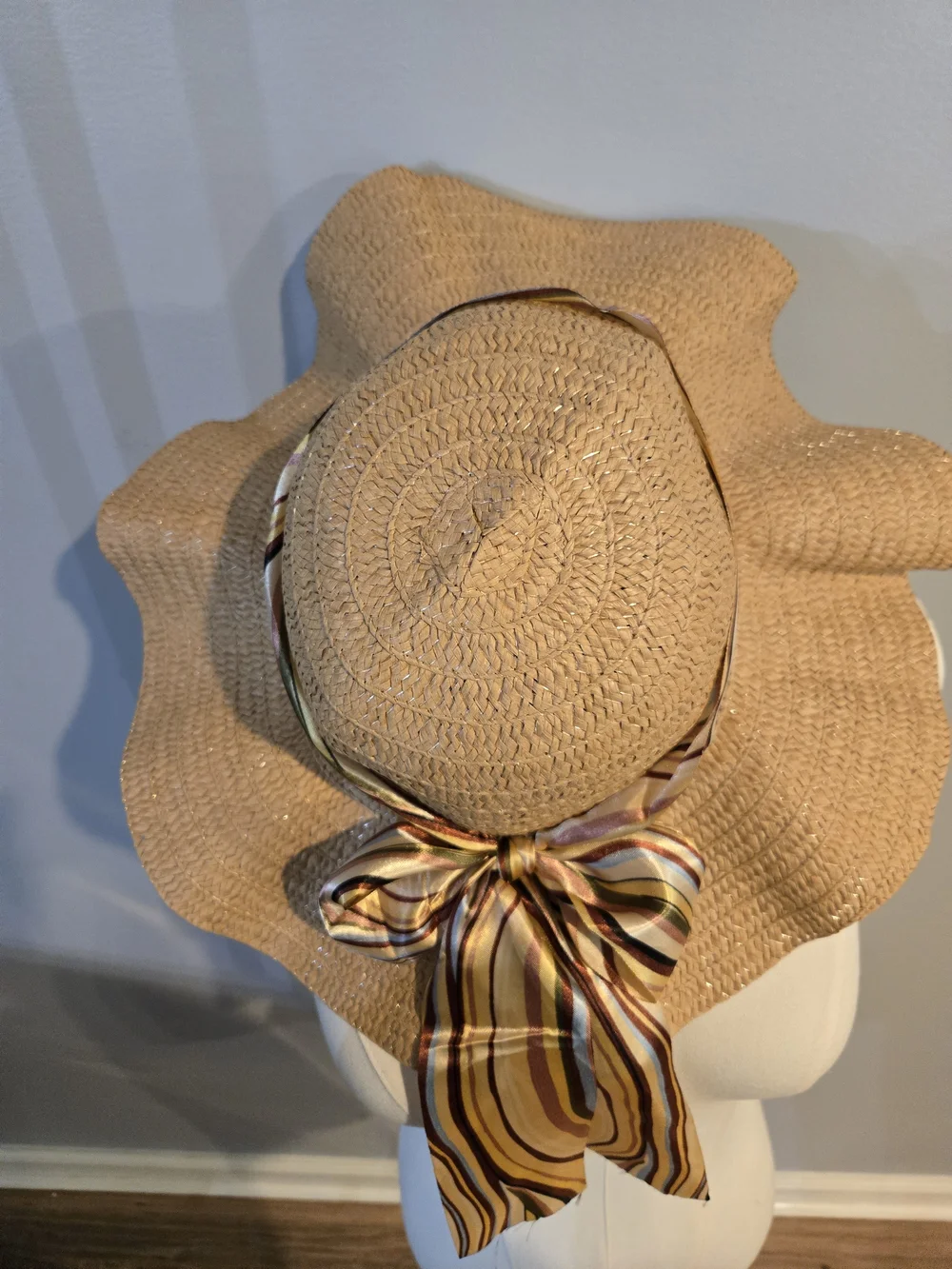 Womens Wide Brim Straw Sun Hat with Striped Bow - Natural